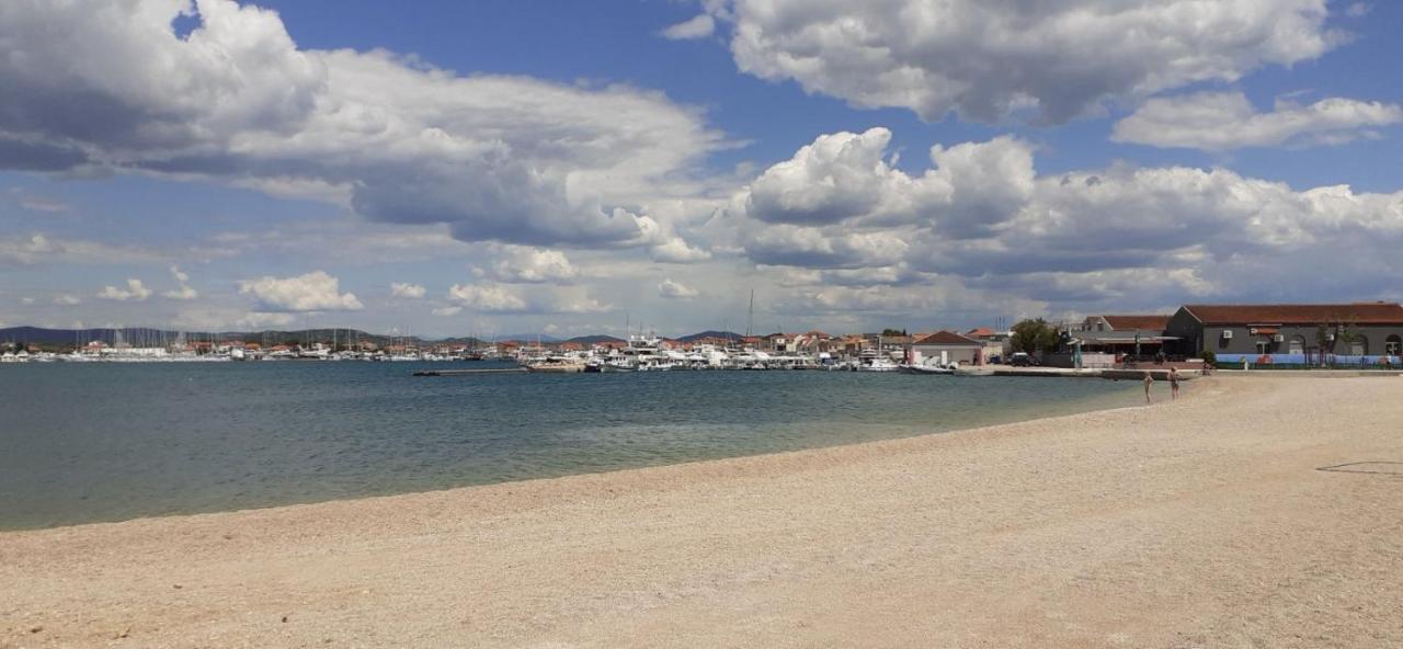 Beach Apartment Vami With Sea View Murter Buitenkant foto