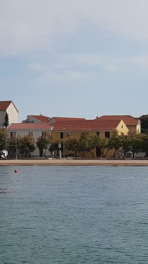 Beach Apartment Vami With Sea View Murter Buitenkant foto